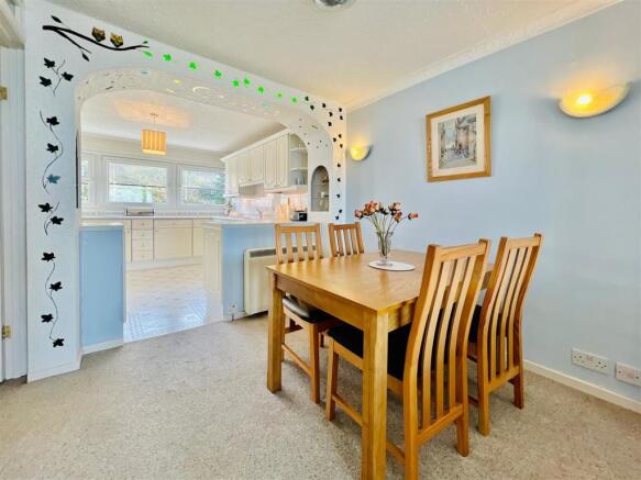 7 Heath Court 5.JPG
