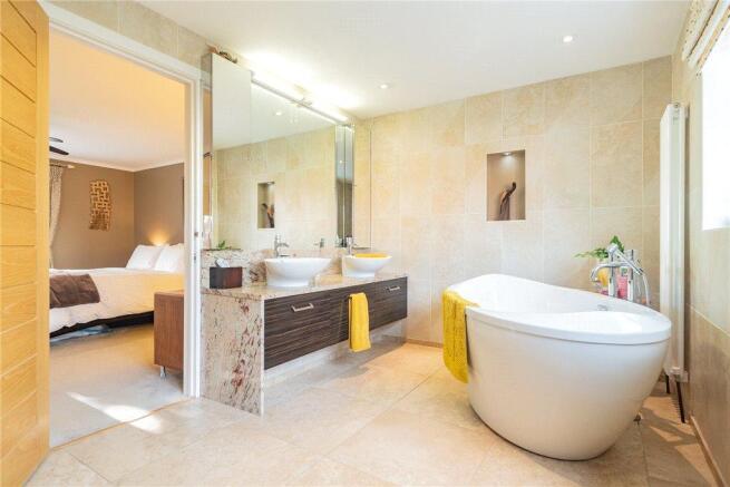 Ensuite