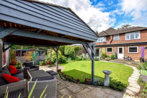 The Beacons, Woodside Road, Abbots Langley WD25 0LB
