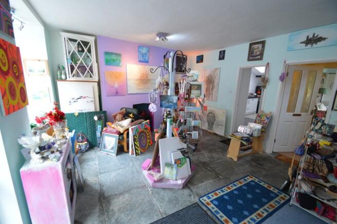 Photo 3