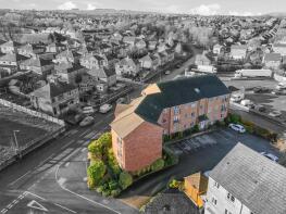 10, Dunstone Heights, Penistone, Sheffield S36 6GF