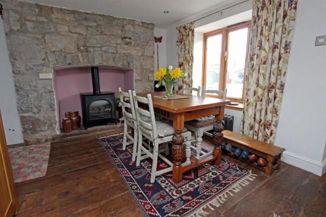 Dining Room..jpg