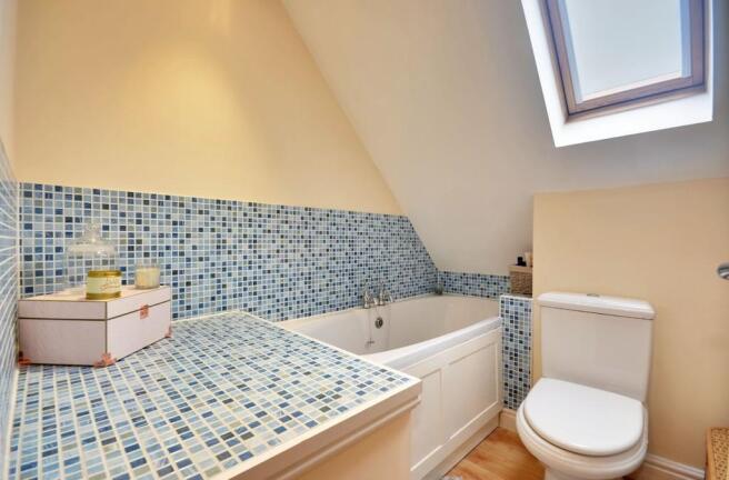 Second Floor Bath...