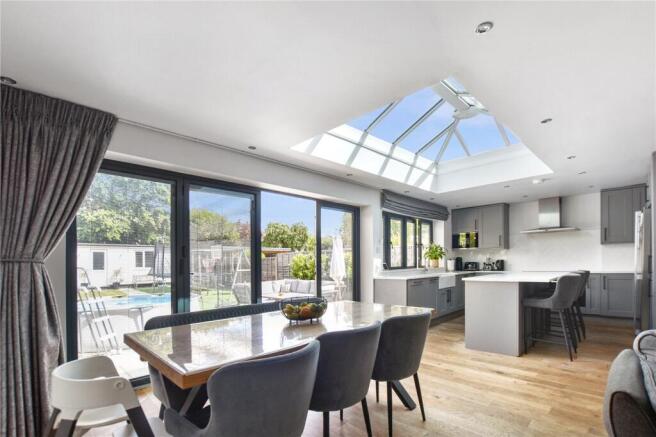 Kitchen/Reception