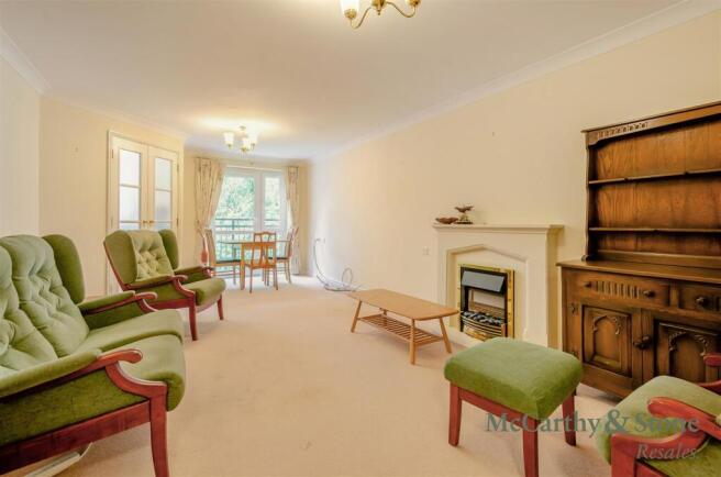 8701433-interior09.jpg