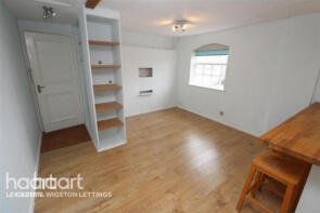 Flat 4, Hampton Court, St Marys Road, Market Harborough LE16 7DX