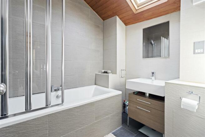 Family Bathroom.jpg
