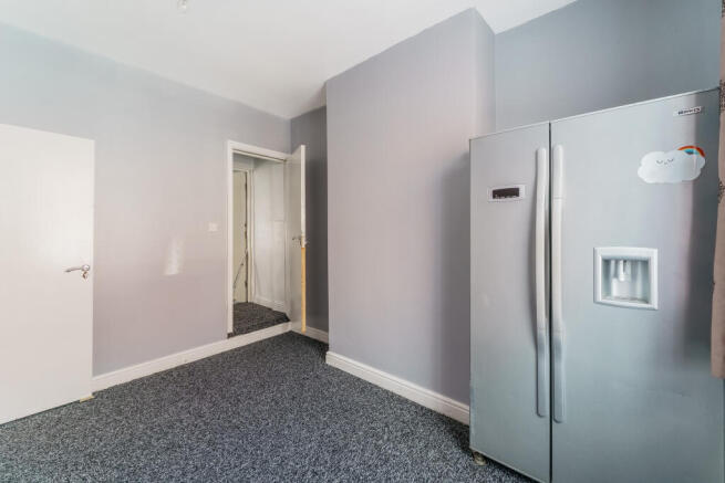 4 bed Terraced to rent Image 9