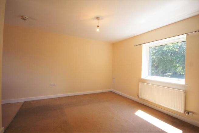 17 Alfred Knights- Living Room 1.JPG