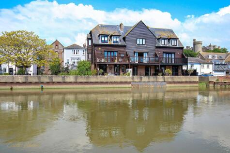 Nineveh Shipyard, Arundel, BN18