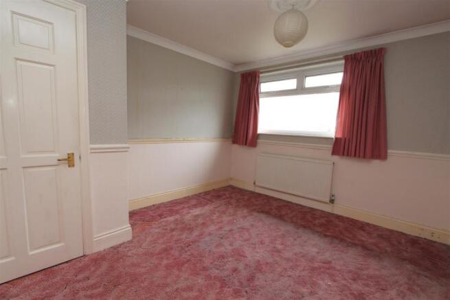 Bedroom 2.JPG