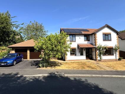 Stunning Family Home. Shepherd Drive, Newport