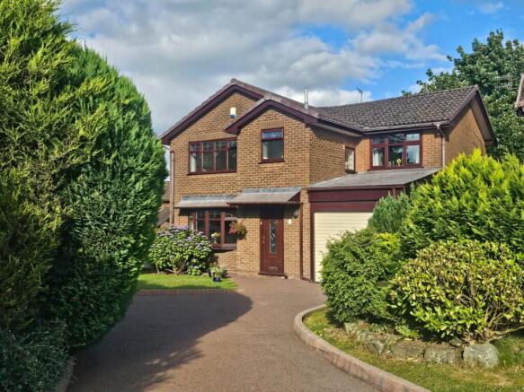 4 bed Detached for sale Image 5
