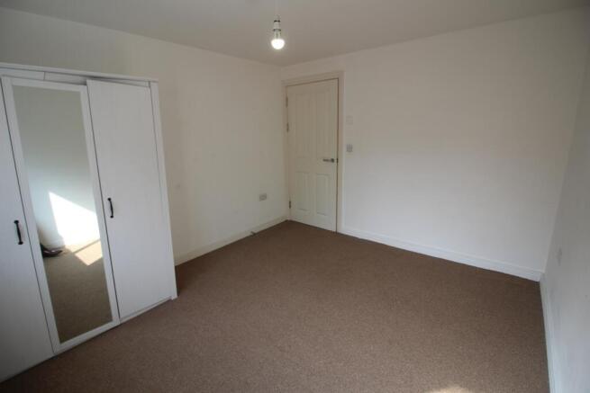 1 bed Apartment to rent Image 8