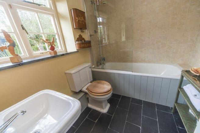 Bedroom 2 Ensuite