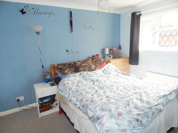 MASTER BEDROOM USE.j