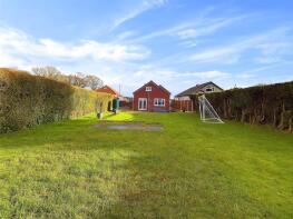 Tros Yr Enfys, Babell Road, Holywell CH8 8PW