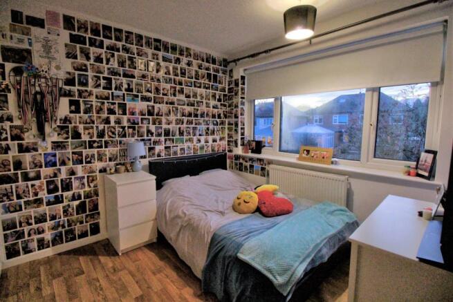 BEDROOM 2