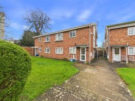 4, The Chestnuts, Gloucester GL1 1YH