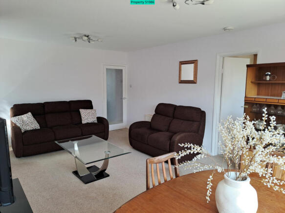 Lounge / dinning room