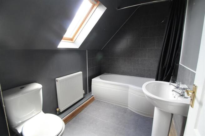 bathroom 2.JPG
