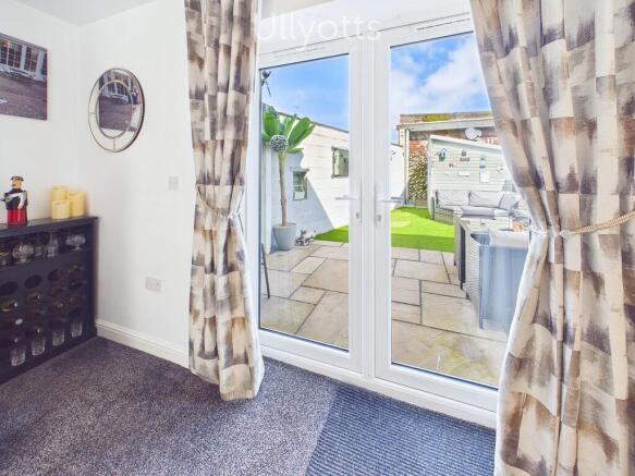 2 bed Terraced for sale Image 4