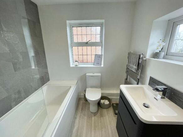 Master En-Suite