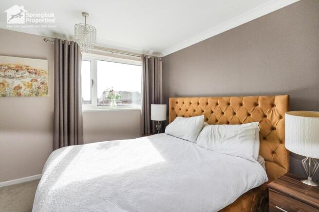2 bed Semi-Detached for sale Image 11