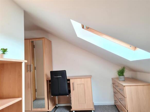 Room 4 B Fl 18.jpg