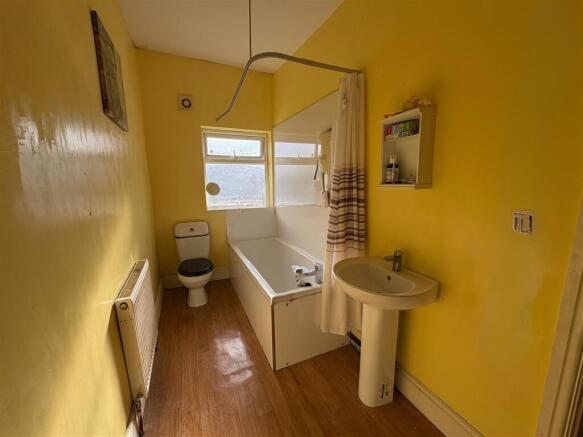 2 bed Terraced for sale Image 7