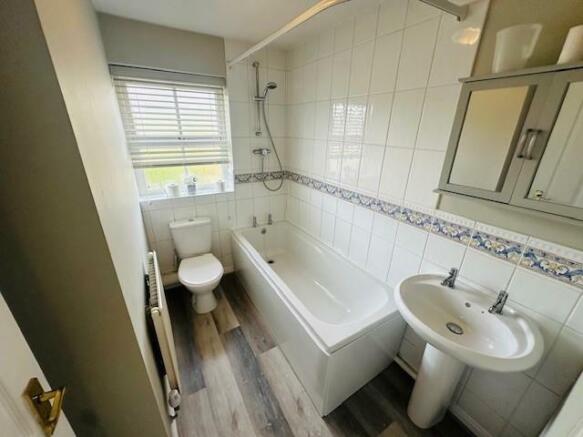 46 yeomans bath.jpg