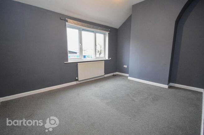2 bed Terraced to rent Image 5