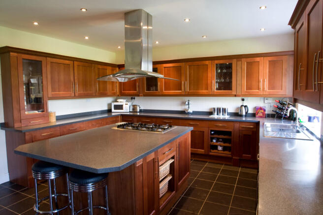 Fitted kitchen