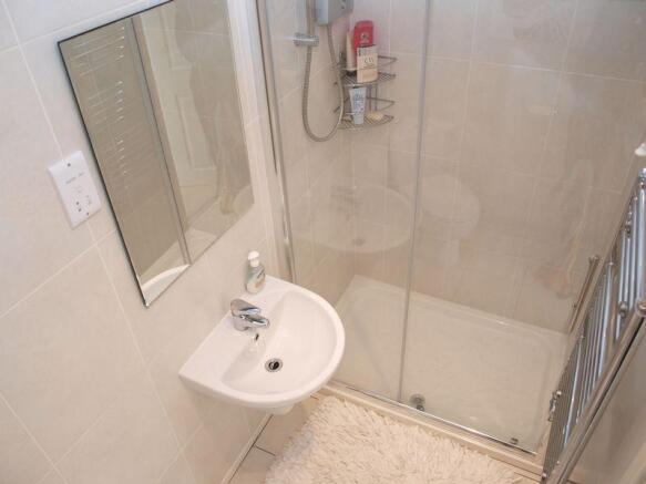 Guest WC (2)