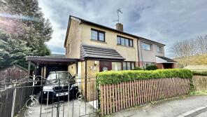 2, Blackthorn Crescent, Bacup OL13 8EH