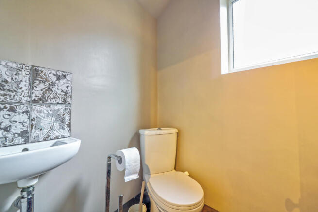 Cloakroom/Utility