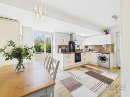 264, Broadway, Fleetwood FY7 8BA