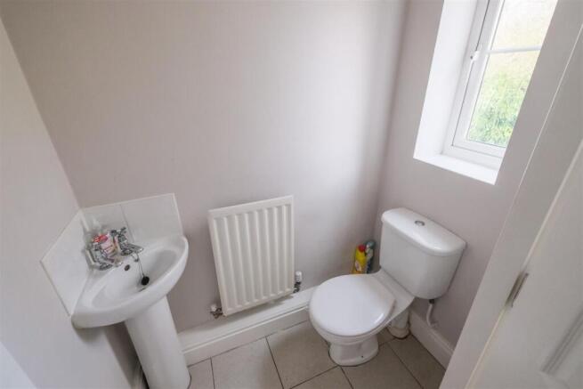 3 bed Town House for sale Image 11