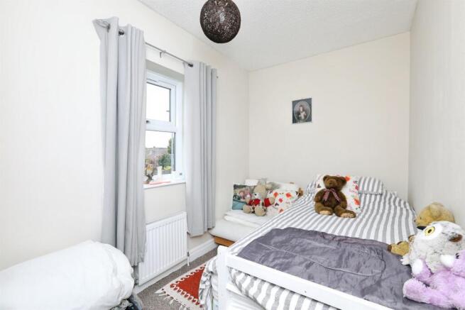 4 bed Detached for sale Image 10