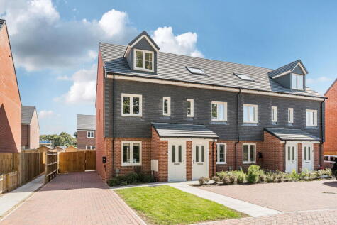 Great Copper Thorn, Stubbington, PO14 2FP