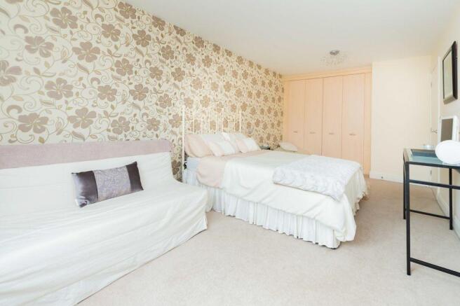 Bedroom 2 (Double)