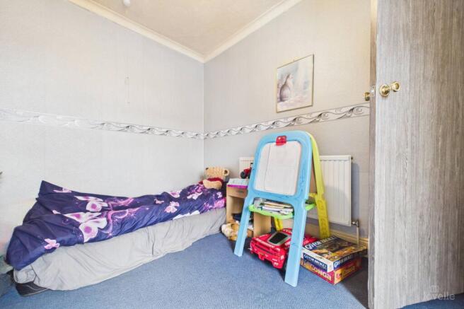 3 bed Semi-Detached for sale Image 7