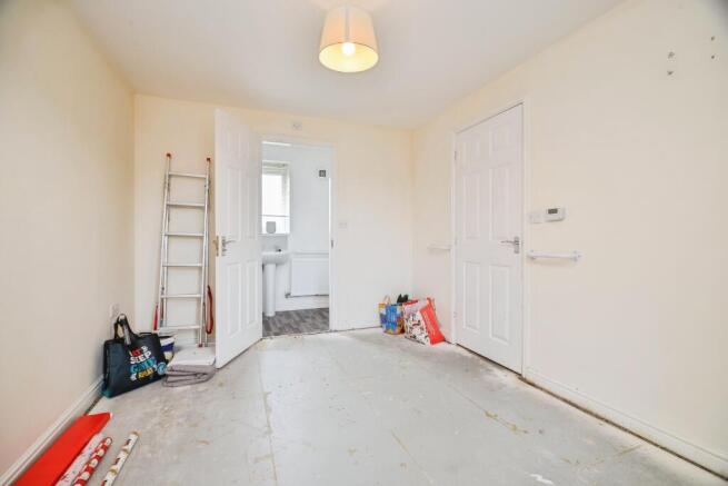 3 bed Semi-Detached for sale Image 11