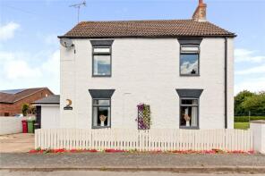Half Moon House, Pasture Lane, Amcotts DN17 4AW