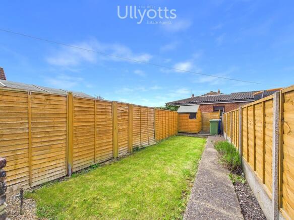 2 bed Terraced for sale Image 8