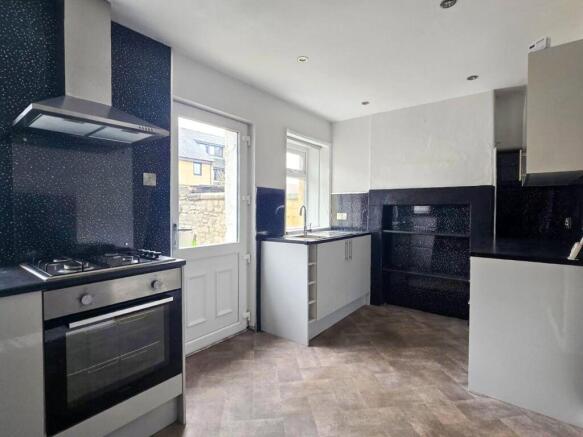 2 bed Terraced for sale Image 4