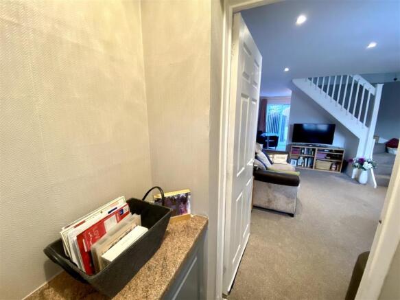 ENTRANCE PORCH