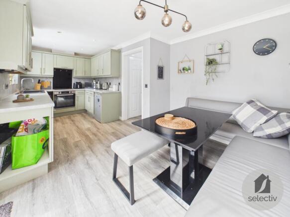 3 bed Semi-Detached for sale Image 7
