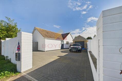 Dumont Avenue, St Osyth