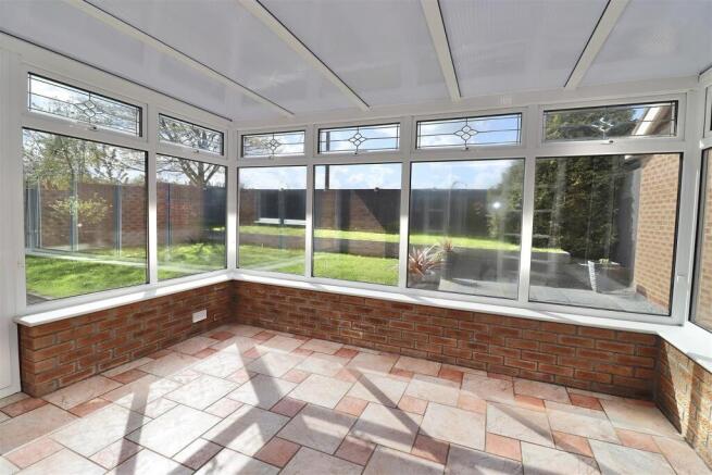 3 bed Detached Bungalow for sale Image 8